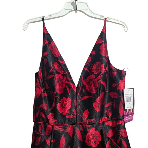 Blondie Nites Women’s Floral Satin Black Red Dress Size 7 NWT - Picture 3 of 6
